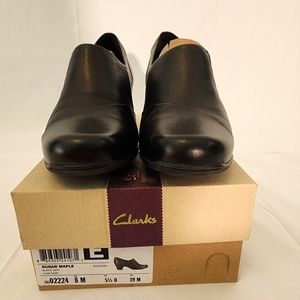 Clarks Sugar Maple Dress Pump size 8M Black